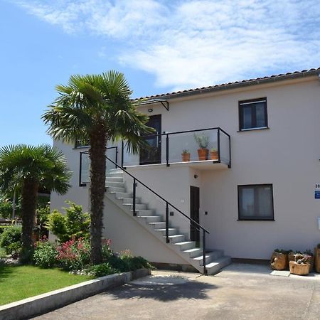 Apartments Aki Malinska Exterior foto